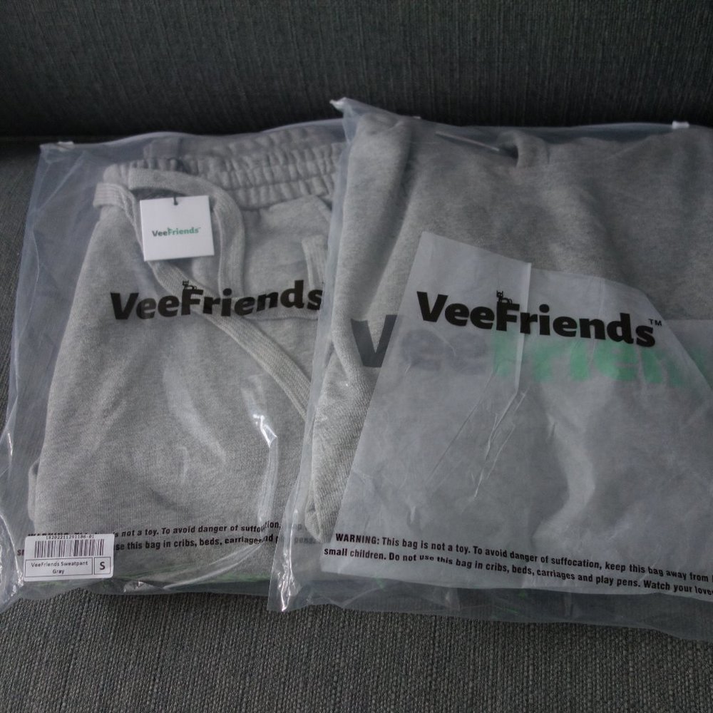VeeFriends Classic Ash Grey Track Suit Size S